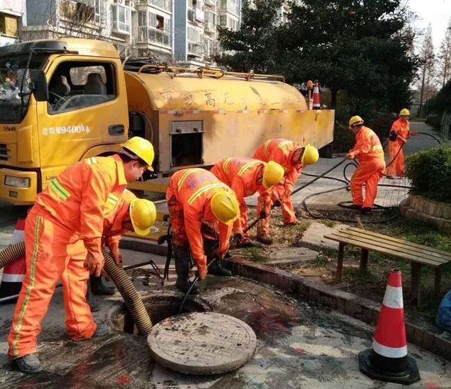 莞城街道市政管道清淤