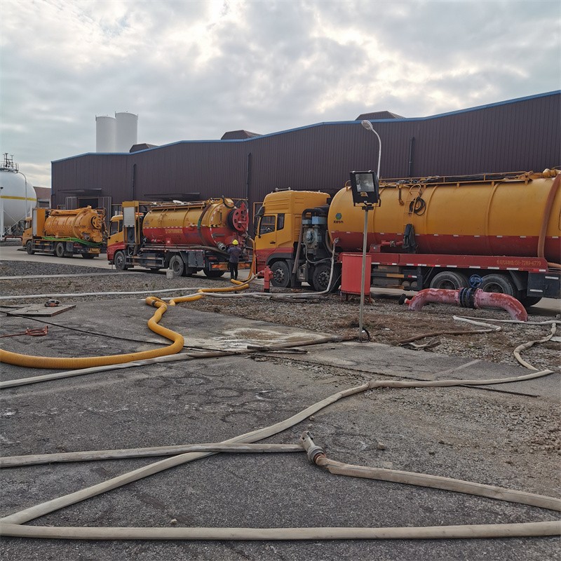 莞城街道污水池清理